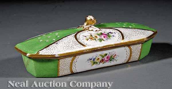 Appraisal: A Paris Porcelain Gilt and Polychrome-Decorated Lidded Toothbrush Holder mid-