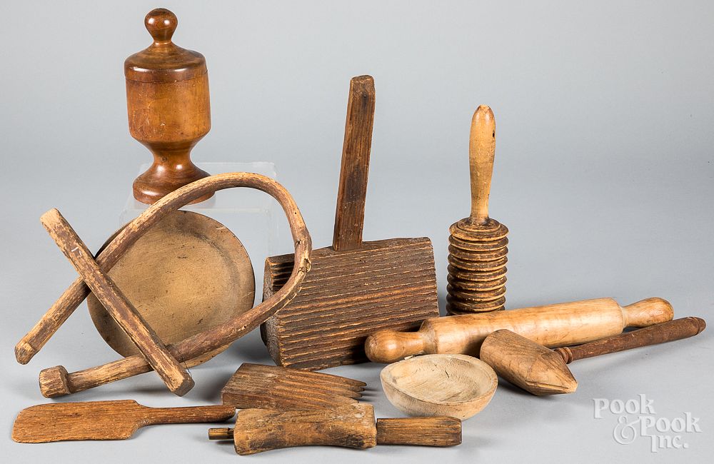 Appraisal: Woodenware to include a mallet rolling pin etc Woodenware to