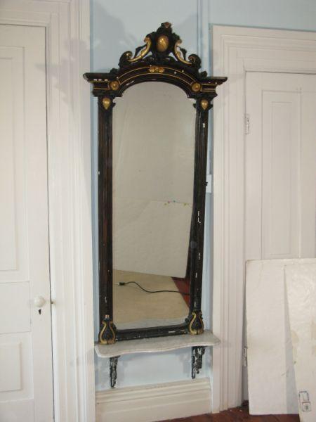 Appraisal: Pier Mirror th c paint decorated in faux rosewood with