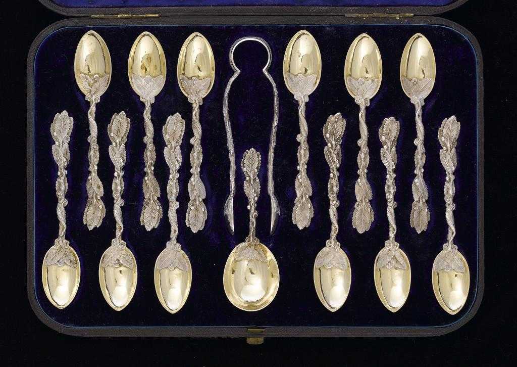 Appraisal: A SET OF TWELVE VICTORIAN NATURALISTIC PARCEL GILT TEASPOONS SUGAR