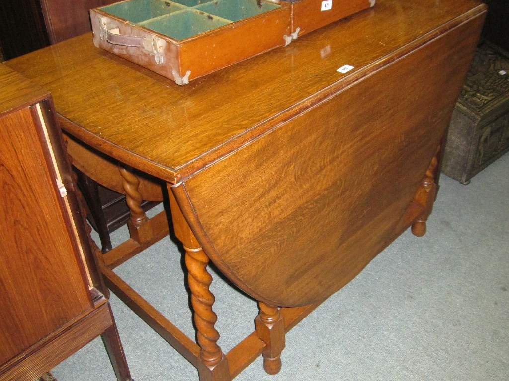 Appraisal: Oak barley twist gateleg table