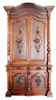 Appraisal: Grand scale French hunt buffet deux corps in walnut Grand