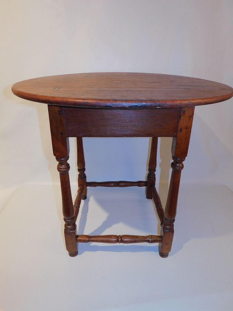 Appraisal: ROUND TH C PINE TAVERN TABLE Fine th century round