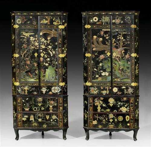 Appraisal: PAIR OF ROYAL COROMANDEL LACQUER CORNER CABINETS Louis XV the