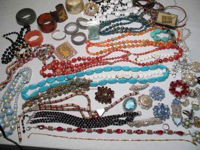 Appraisal: Lot of assorted ladies costume jewelry Brands such as Judy