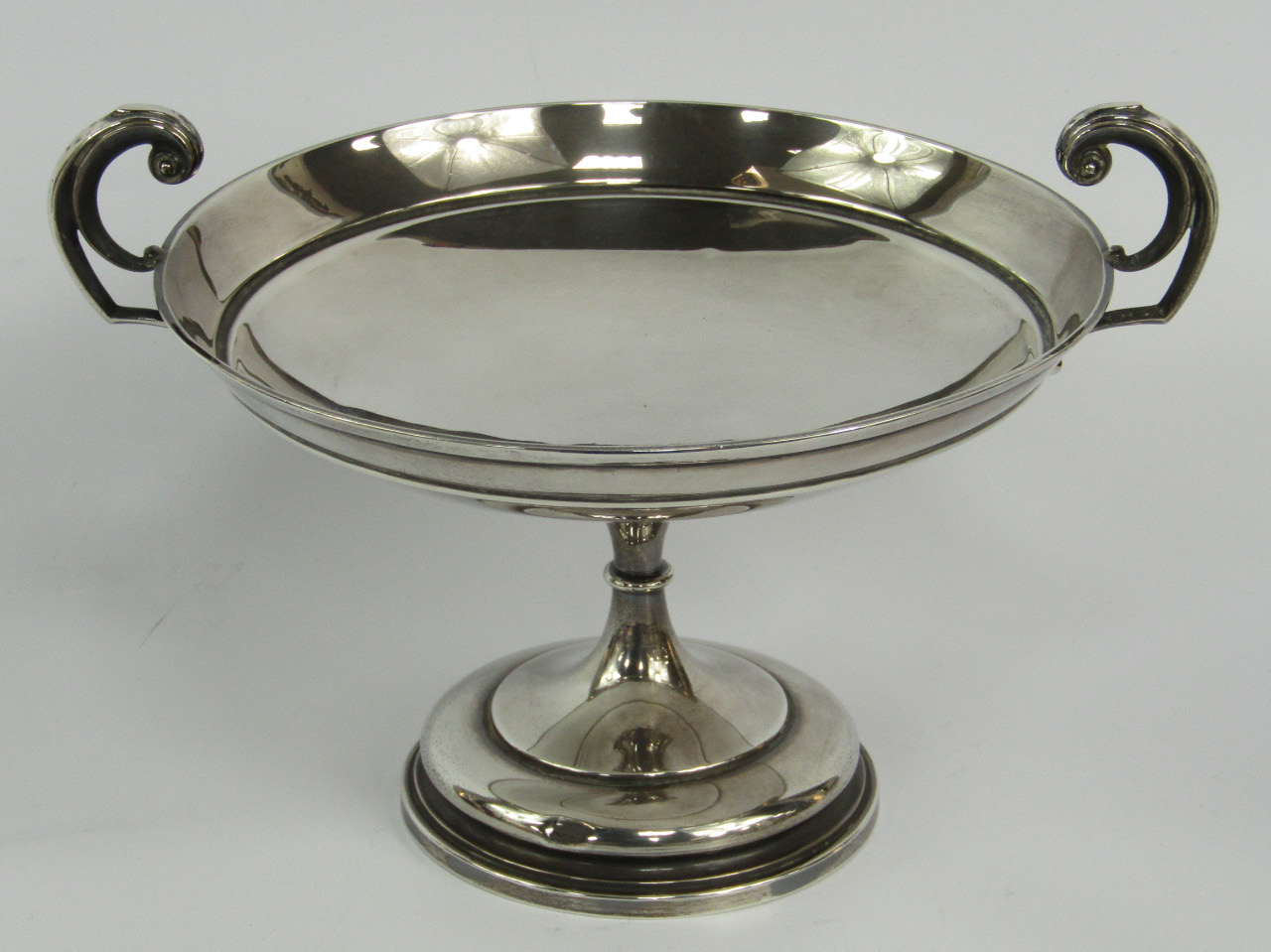 Appraisal: A George V silver tazza of twin handled pedestal form