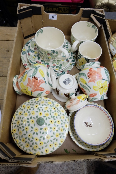 Appraisal: A collection of Bridgewater Hand painted Pottery including large Teacups