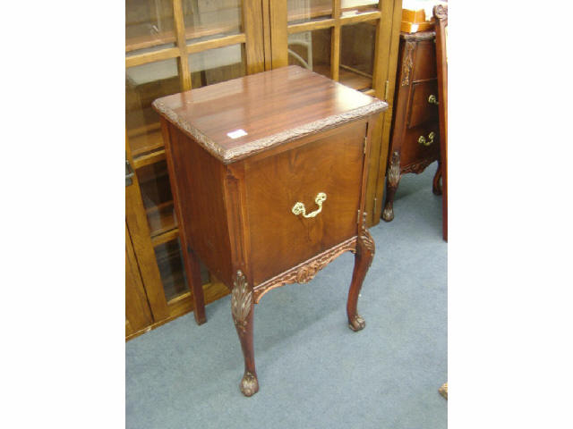 Appraisal: MAHOGANY NIGHTSTAND