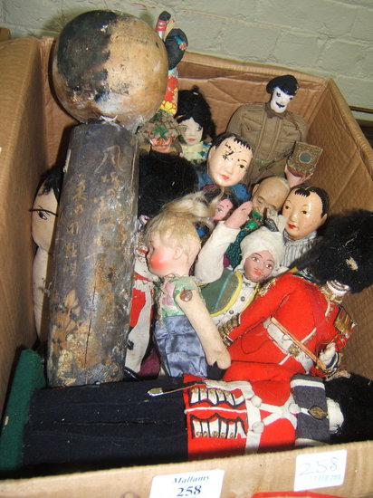 Appraisal: A quantity of stuffed dolls and papier mache dolls to