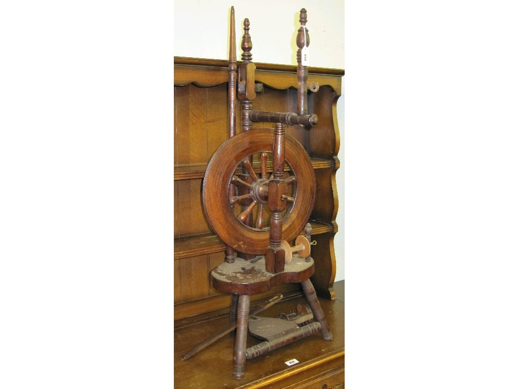 Appraisal: Scottish spinning wheel