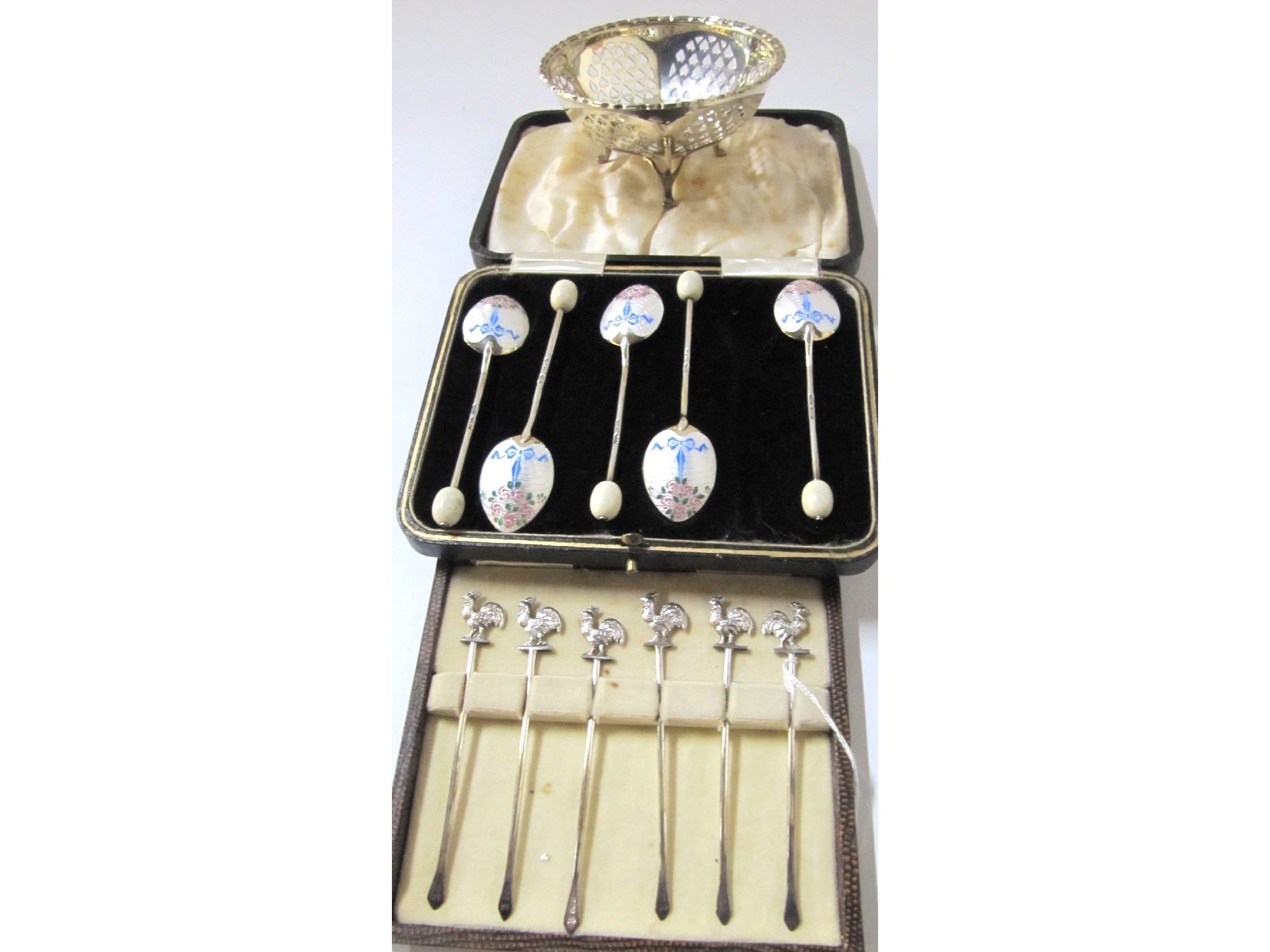 Appraisal: A lot comprising a part set of silver and enamel