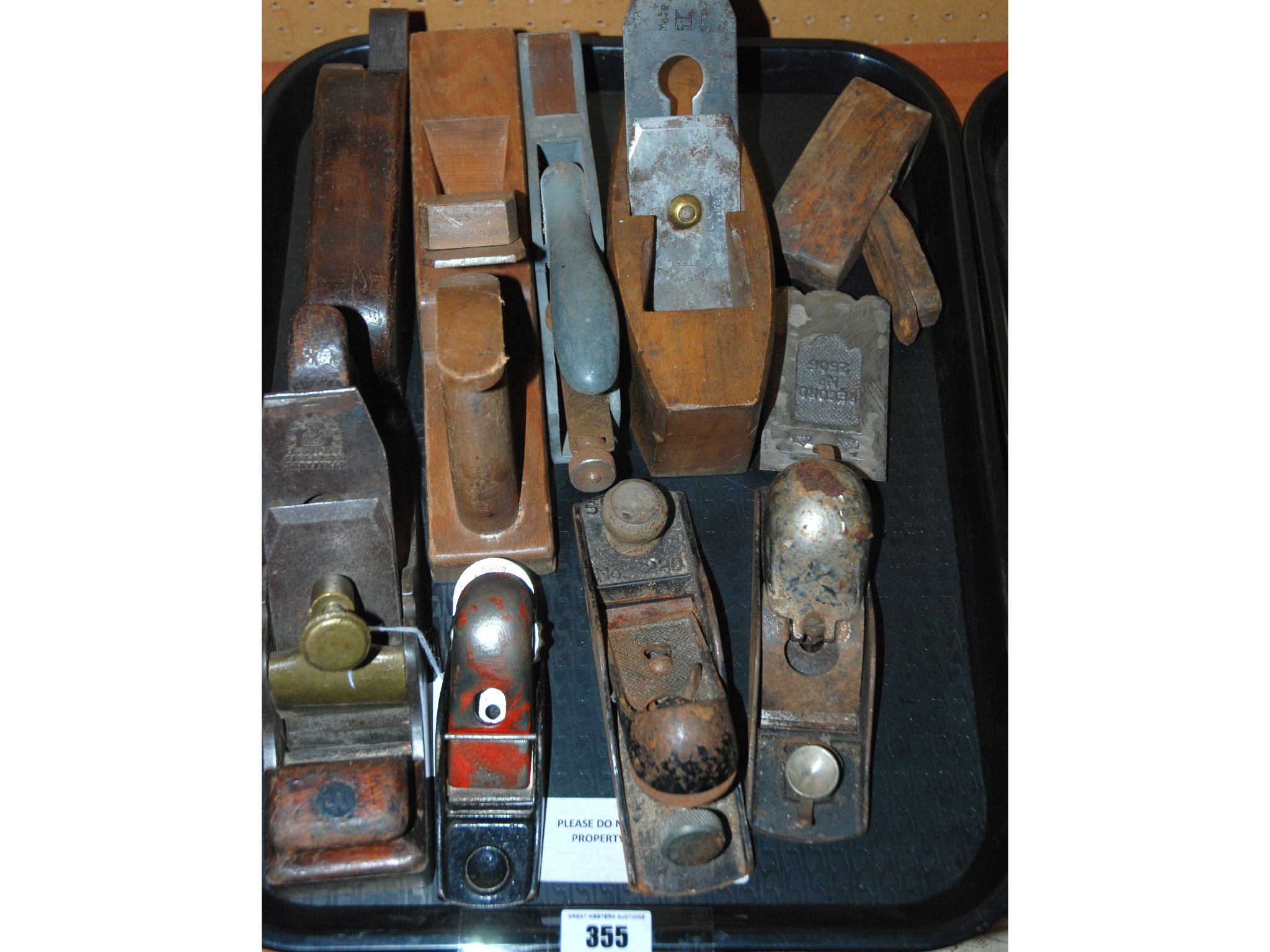 Appraisal: Nine various wood planes including Stanley examples