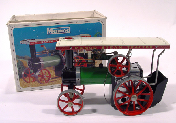 Appraisal: Boxed Mamod tinplate steam tractor cm in length