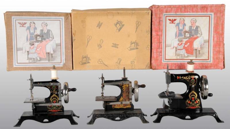 Appraisal: Lot of Metal Child's Toy Sewing Machines Description German All