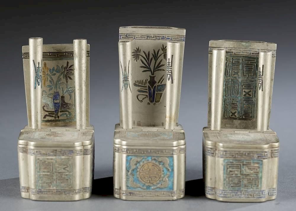 Appraisal: Group of Ching Dynasty inkwells A group of Ching Dynasty