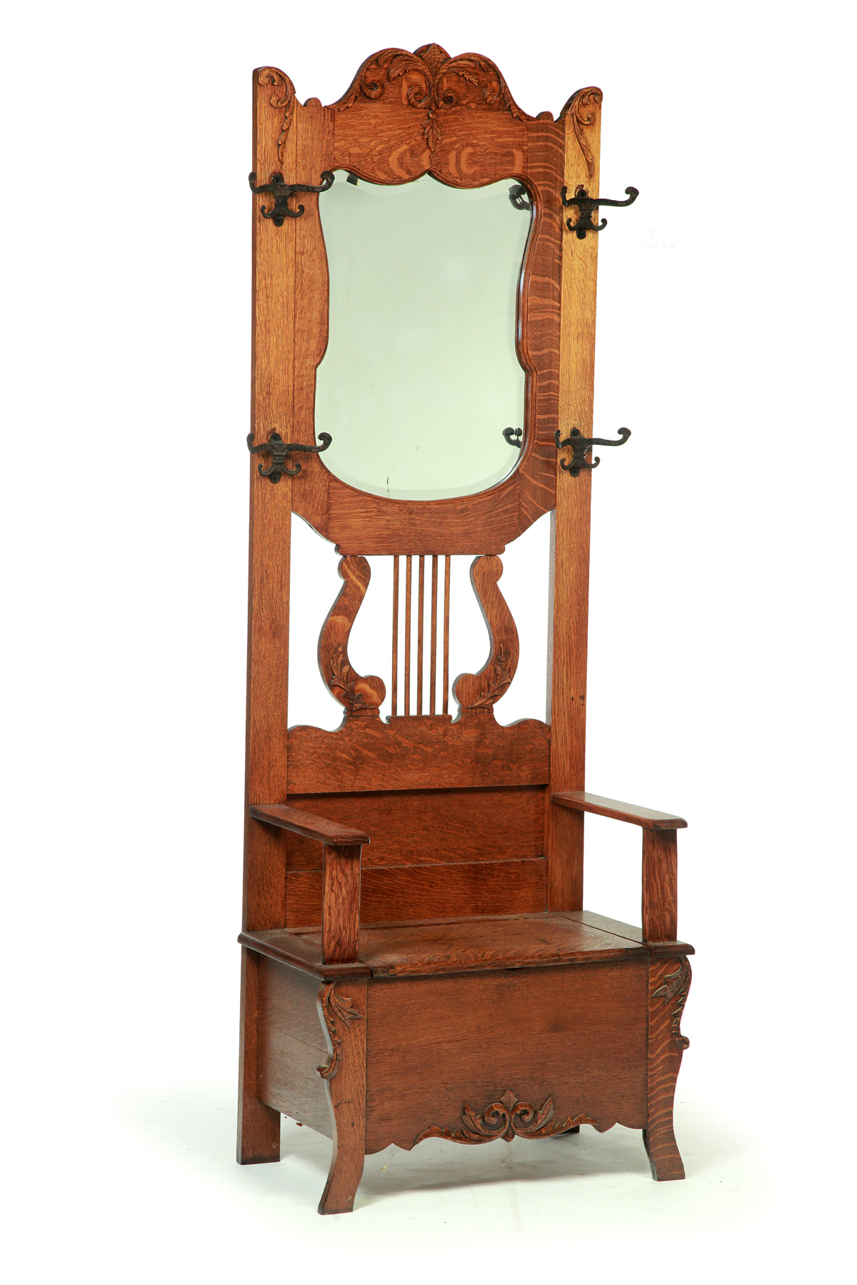 Appraisal: GOLDEN OAK HALL SEAT AND HAT RACK American st quarter-