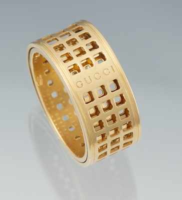 Appraisal: A Gentleman's k Gold Gucci Band k yellow gold band