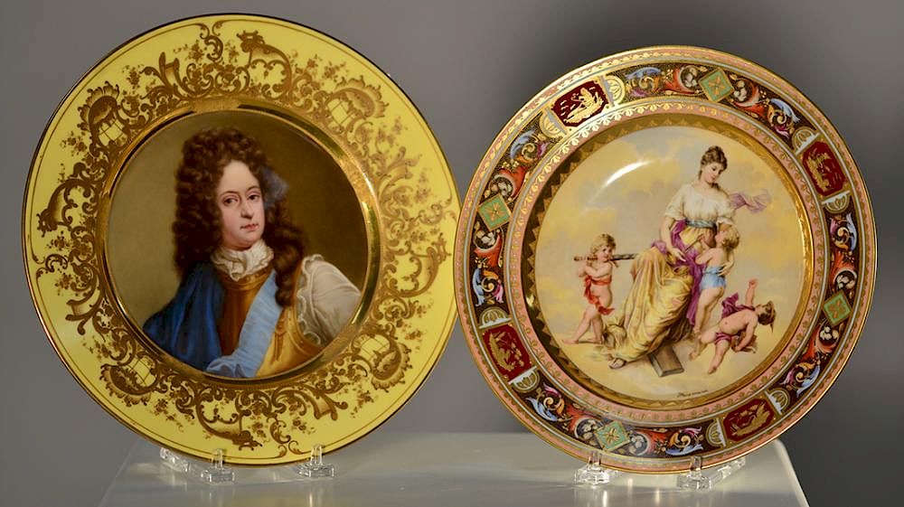 Appraisal: Two Royal Vienna Cabinet Plates Two Royal Vienna cabinet plates