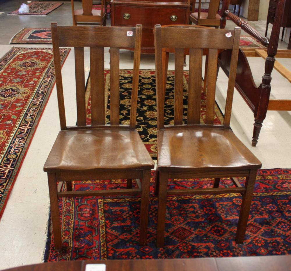 Appraisal: A SET OF SIX OAK DINING CHAIRS Heywood-Wakefield Co Portland