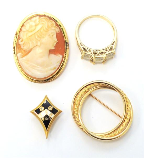 Appraisal: JEWELRY including k yellow gold circle brooch k gold and