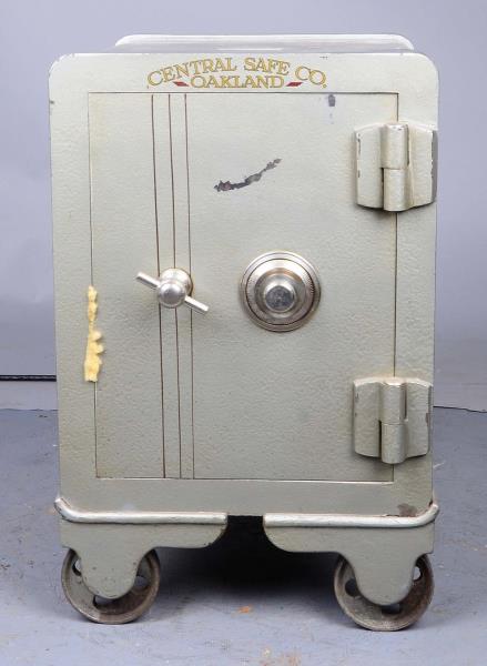 Appraisal: Central Safe Company Floor Safe Gray floor safe has old