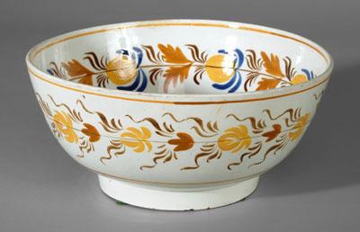 Appraisal: Pearlware bowl interior and exterior with garlands of yellow fruit