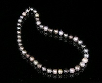 Appraisal: Tahitian Pearls Necklace Very nice Tahitian cultured pearls graduated necklace