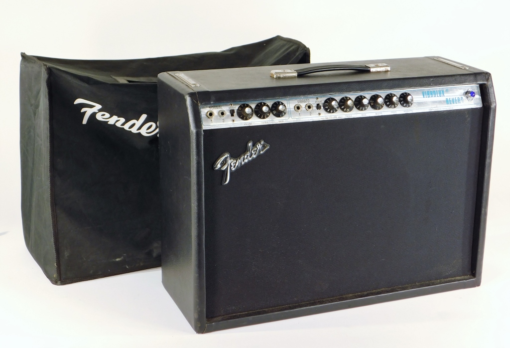 Appraisal: FENDER VIBROLUX REVERB AMPLIFIER California th CenturyVibrolux Reverb Amplifier with