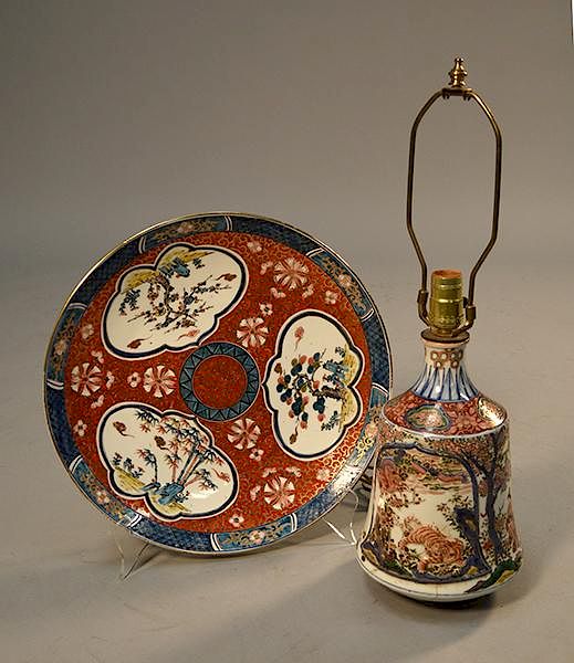 Appraisal: Two pieces of Japanese Imari Two pieces of Japanese Imari