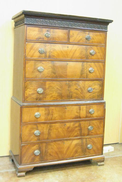 Appraisal: A George III mahogany Chest on Chest with dentil cornice