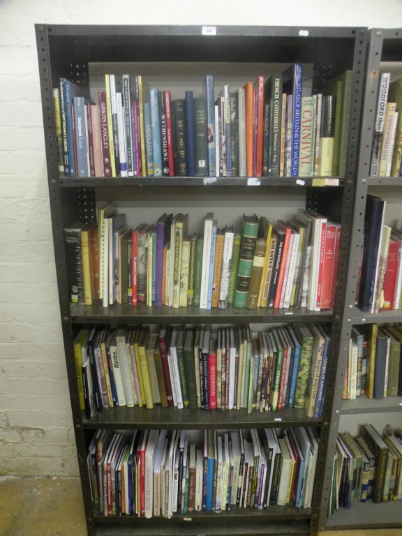 Appraisal: A quantity of hardback and paperback topographical books - shelves