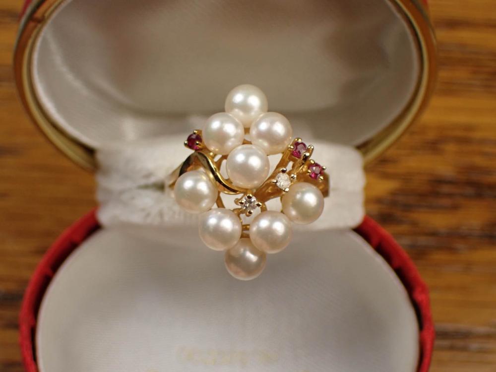 Appraisal: PEARL RUBY DIAMOND AND FOURTEEN KARAT GOLD RING The k