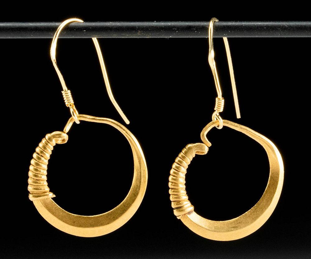 Appraisal: Wearable Roman Gold Hoop Earrings w Twisted Tips Roman Imperial