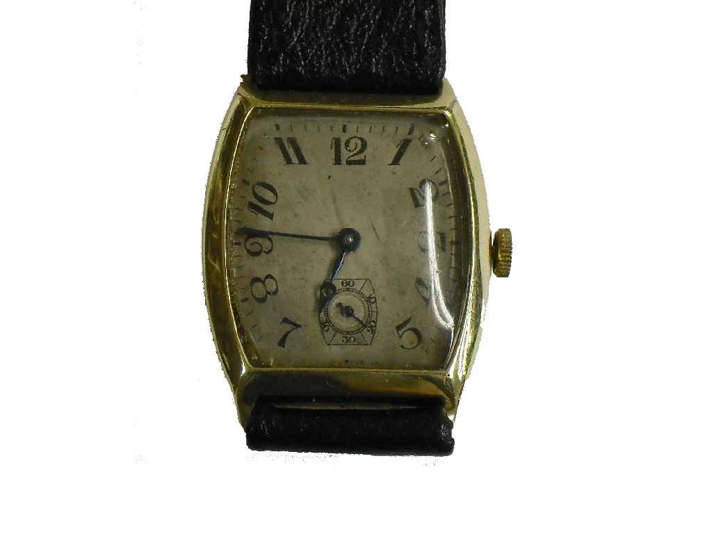 Appraisal: Early ct Zenith tonneau shape gentleman's wristwatch the silvered dial