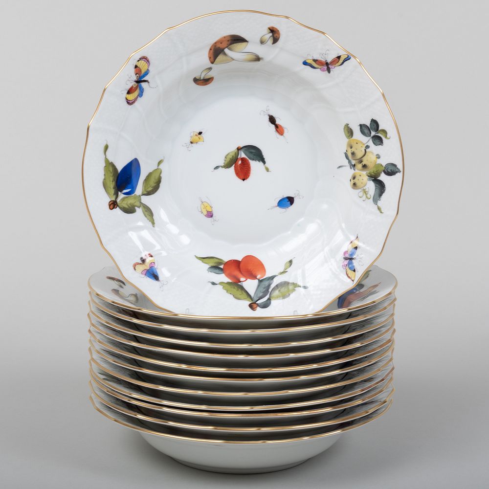 Appraisal: Set of Twelve Herend Soup Plates in the 'Market Garden'