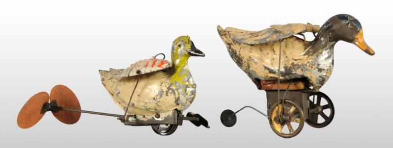 Appraisal: Lot of Tin Hand-Painted Duck Wind-Up Toys Description German Working