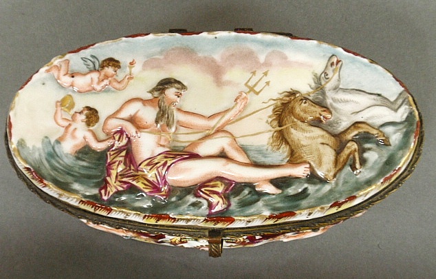 Appraisal: - Capo di Monte oval porcelain box early th c