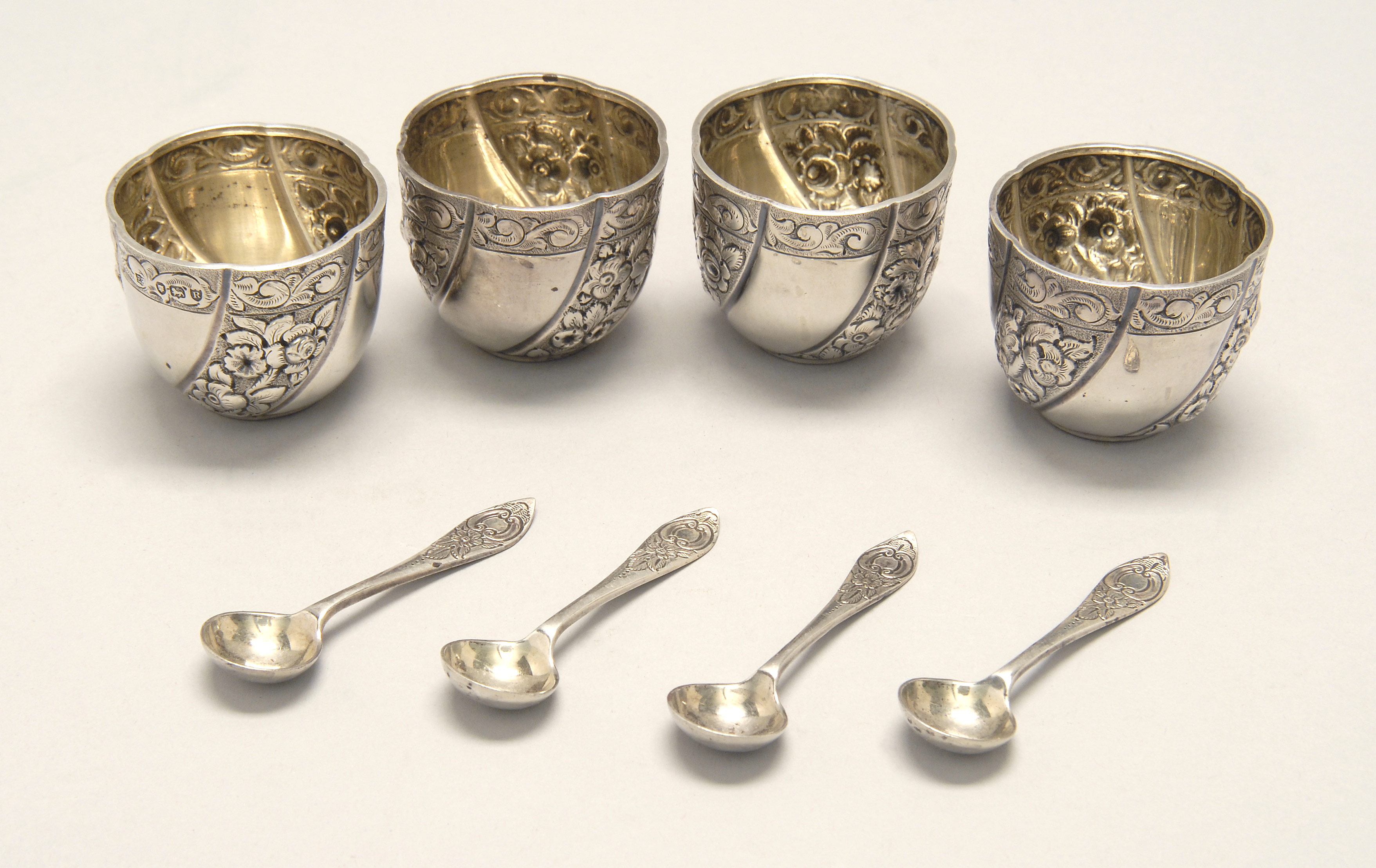 Appraisal: SET OF FOUR ENGLISH SILVER OPEN SALTS London sTogether with