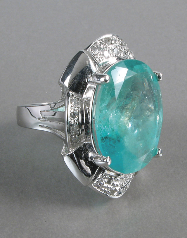 Appraisal: EMERALD DIAMOND AND WHITE GOLD RING The k white gold