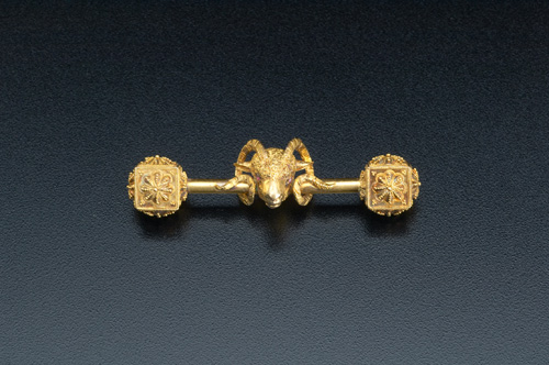 Appraisal: th C Etruscan Revival bar brooch Detailed ram's head with