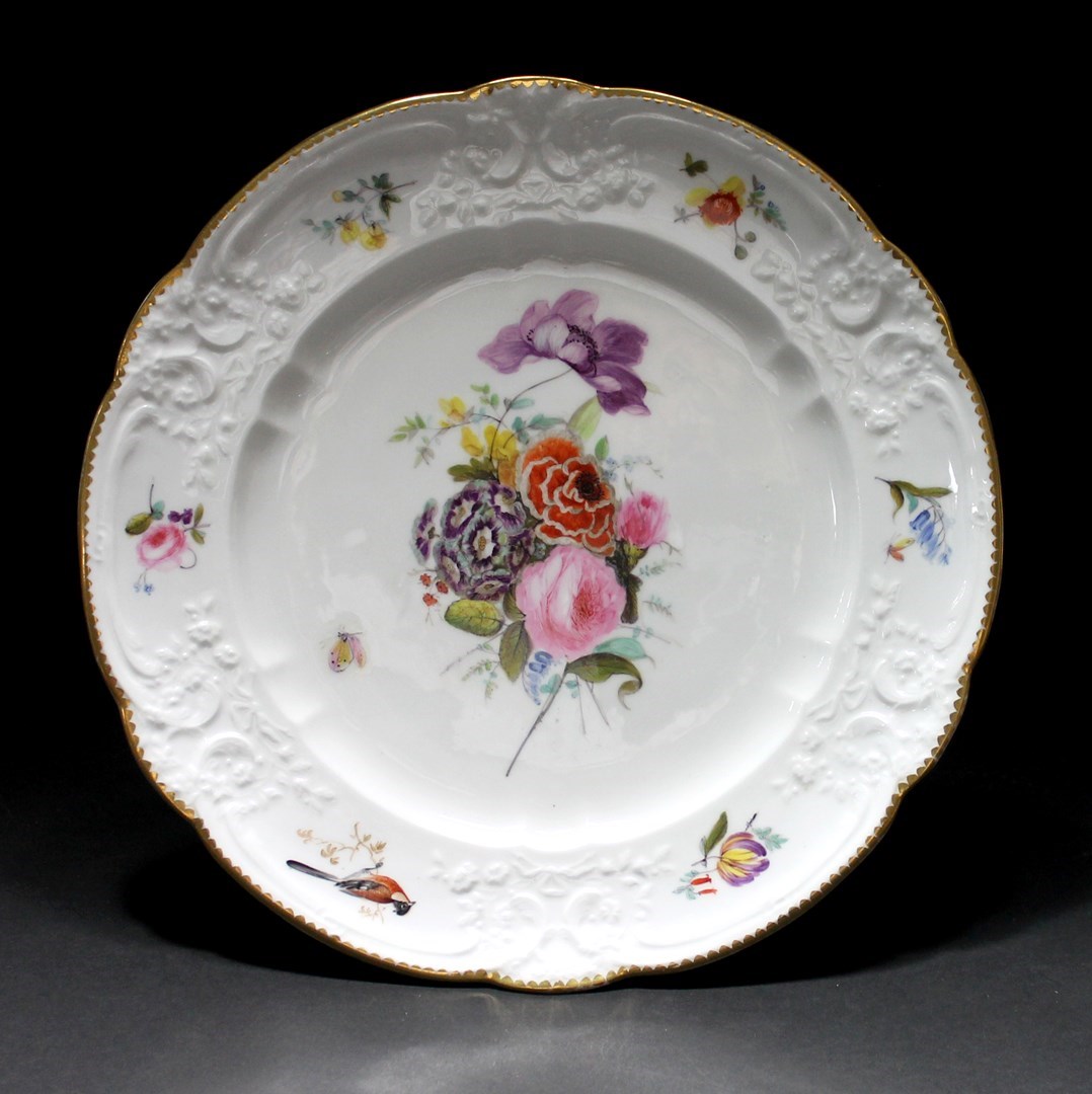 Appraisal: A good Nantgarw porcelain plate circa - of Brace service