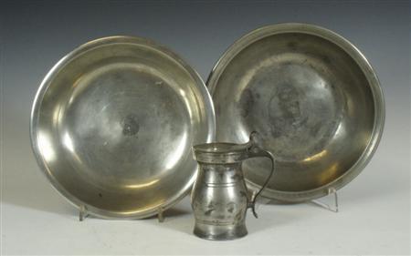 Appraisal: A Scottish pewter measure and two bowls the measure of