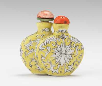 Appraisal: A Famille Jaune Double Snuff Bottle Rare form double snuff