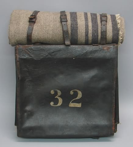 Appraisal: Period Civil War hard-sided knapsack measuring x x exterior flap