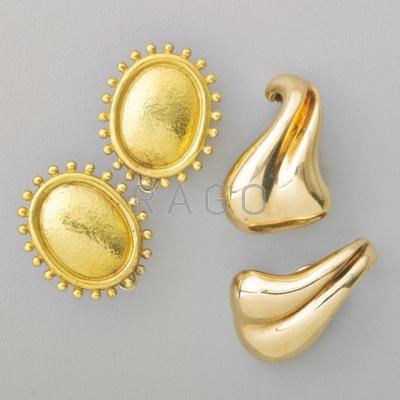 Appraisal: DESIGNER GOLD EARRINGS Elizabeth Locke bloomed and beaten k gold