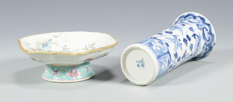 Appraisal: Chinese Porcelain Items st item Chinese Famille Verte covered round