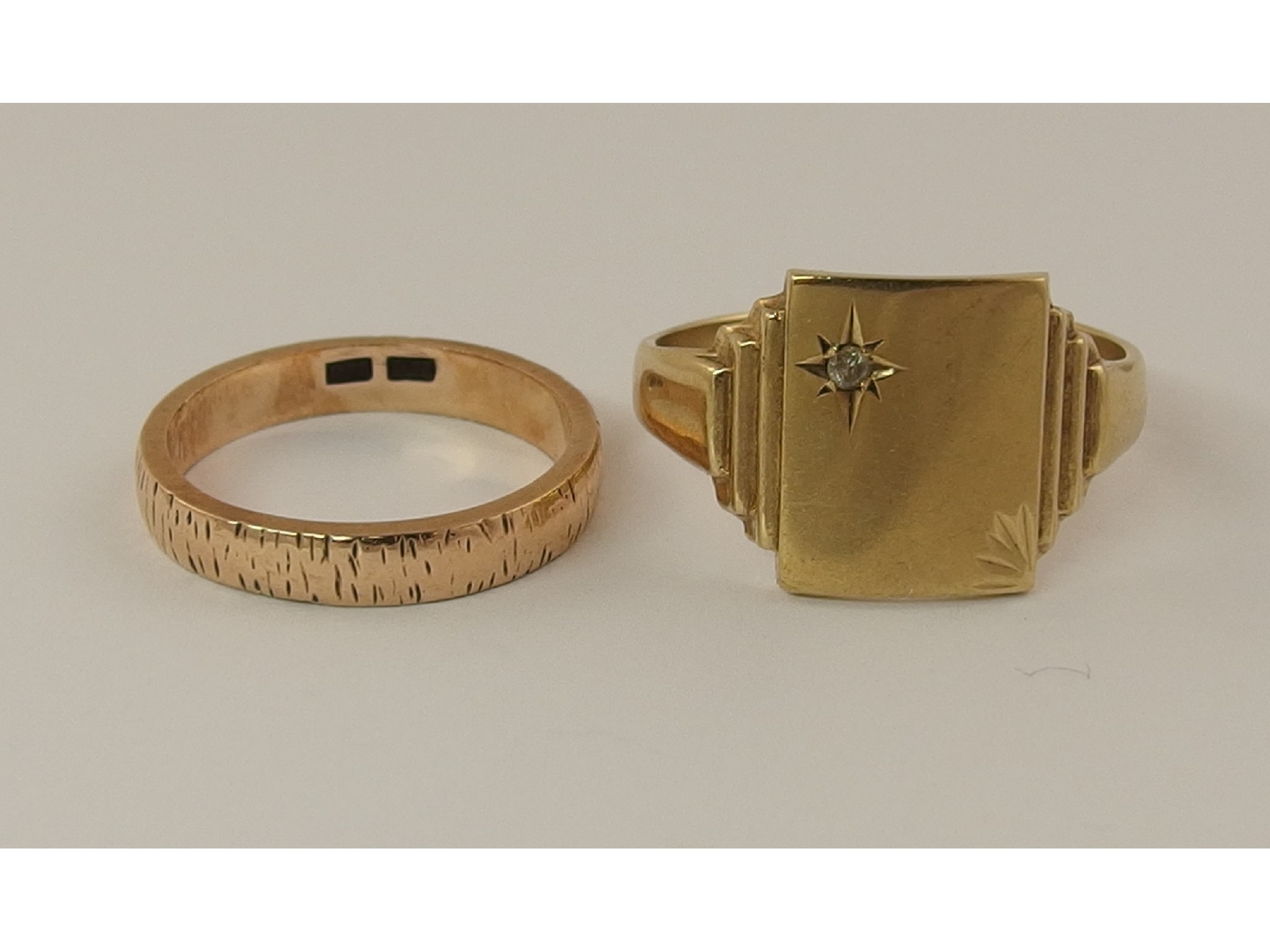 Appraisal: A ct rose gold wedding ring and a ct gents