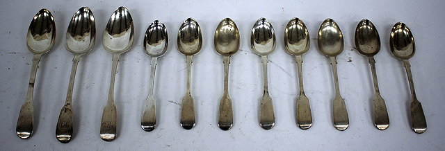 Appraisal: EIGHT VICTORIAN SILVER FIDDLE PATTERN TEA SPOONS with makers mark