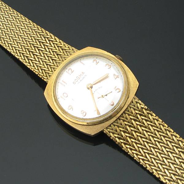 Appraisal: A gent's k gold bracelet wristwatch Dogma cushion case with