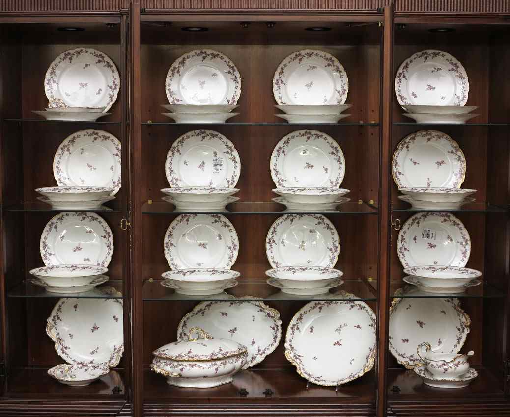 Appraisal: GUERIN FRENCH LIMOGES CHINA PRE Approx pieces to include Dinner